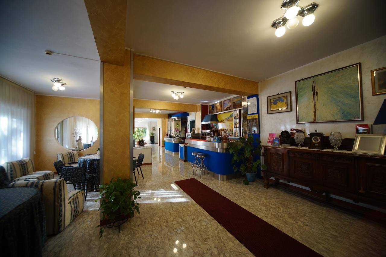 King Hotel فيوجّي المظهر الخارجي الصورة