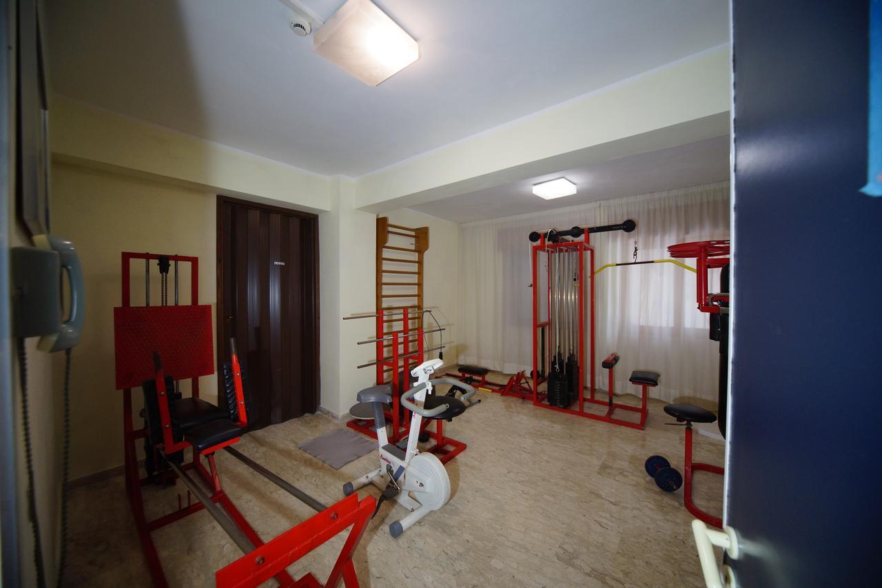 King Hotel فيوجّي المظهر الخارجي الصورة